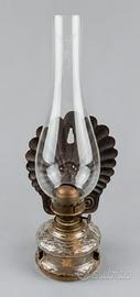 Lampada a cherosene d'epoca in vetro e ottone con 