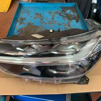 FARO DX E SX VOLVO XC40 ANNO 2020