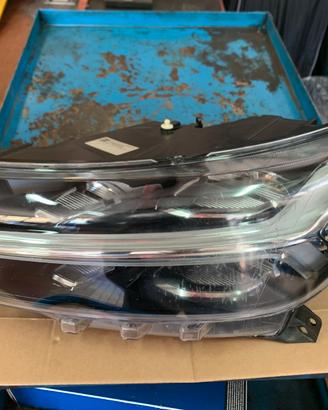 FARO DX E SX VOLVO XC40 ANNO 2020