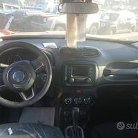 Jeep Renegade con 0 km solo per ricambi