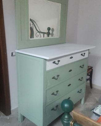 Cassettiera con specchio shabby