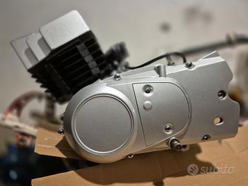 motore suzuki 110 cc  2 tempi nuovo di zecca 