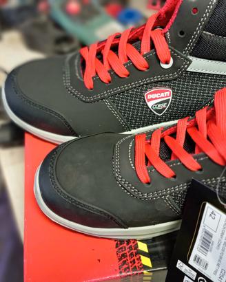 scarpe antinfortunistiche 