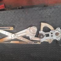 alzavetro anteriore destro pajero MB171250