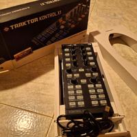 Traktor kontrol x1