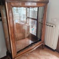 Vetrina anni 50 stile Chippendale