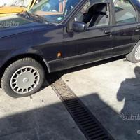 Ford Sierra GT 2.0 i seconda serie per ricambi