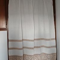 Tenda con pizzo all'uncinetto 