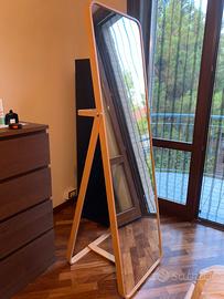 IKORNNES IKEA – Specchio da terra in frassino