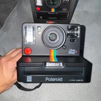 Polaroid OneStep + Bluetooth i-Type Instant Camera