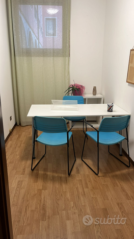 Sala, colloquio,riunione,massaggi,studio,