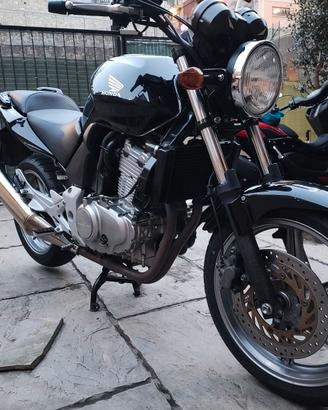 Honda CBF 500