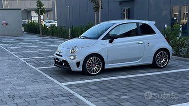 Abarth 595 2021