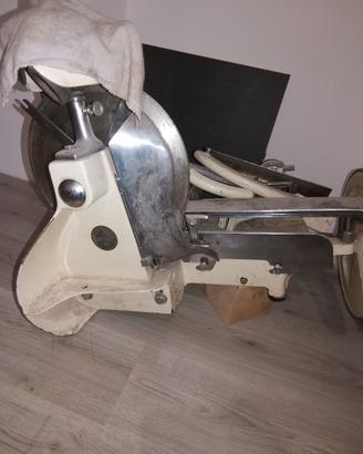 Affettatrice a volano