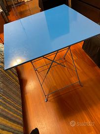Tavolino-scrivania 50x50 metallo, colore blu