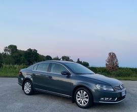 Volkswagen Passat Business 2.0 TDI Highline BlueMo