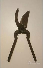 ANTICHE CESOIE
grandi FORBICI potatura tronchese