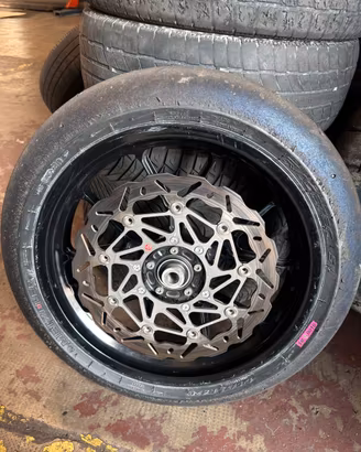 Cerchio marchesini motard da 16,5 mozzo honda crf