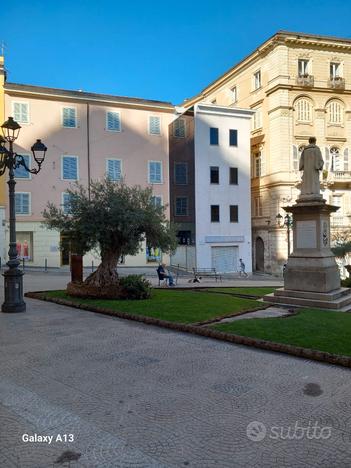 Piazza Azuni