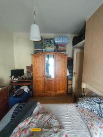 Armadio a tre ante e specchio 