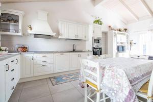 Nuova villa unico livello con doppio giardino