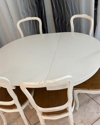 Tavolo con 6 sedie in legno