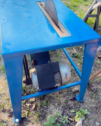 Circolare a 220 volt