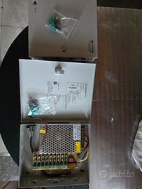 Alimentatore 12V 10A 9 uscite