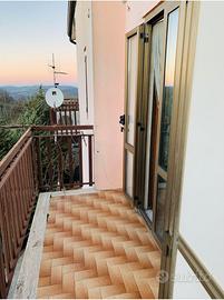 Appartamento con soffitta e parcheggio riservato