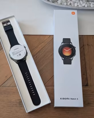 Smartwatch Xiaomi Watch 5 nero