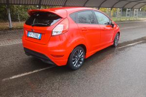 Fiesta ST-LINE (leggere annuncio solo chiamate)
