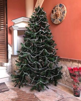 Albero di natale con scatolo