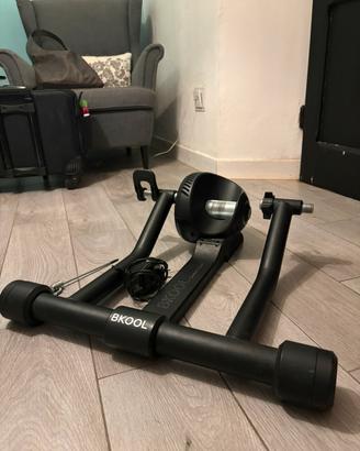 Rullo Smart trainer Bkool