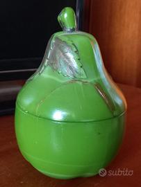 vaso antico portasapone pera verde in opalina 