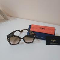 occhiali da sole FENDI