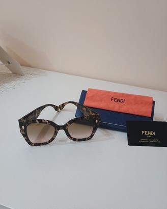 occhiali da sole FENDI
