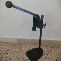 Tappabottiglie manuale a colonna Vintage,