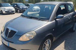 Lancia Ypsilon 1.2 COMMERCIANTI DEL SETTORE