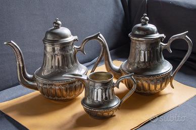 Set da tè in metallo argentato di inizio 900 -SADF