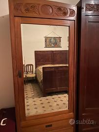 Armadio con specchio