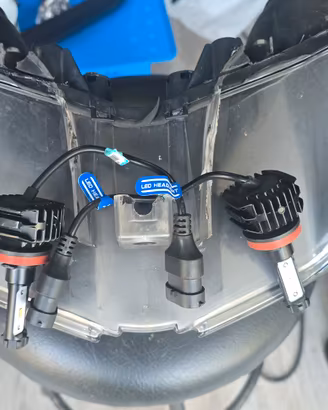 Fari anteriori  Ducati 1098 usati