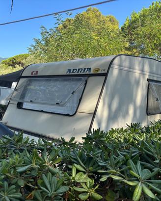 Roulotte Adria Optima