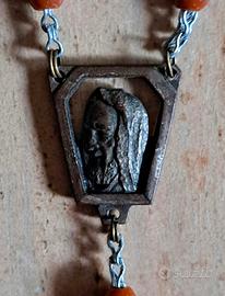 Rosario vintage con Gesù adulto nella medaglia 