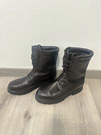 Anfibi militari arditi