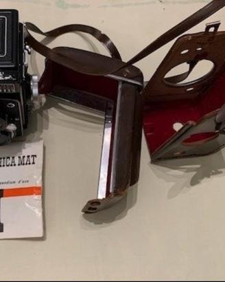 Macchina fotografica vintage Yashica Mat EM