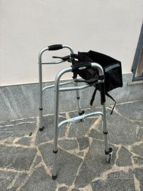 Deambulatore pieghevole