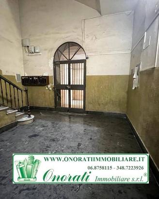 Immobile di 210 m² con più di 5 locali a Roma