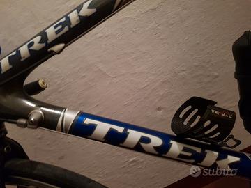Bici da corsa Trek in carbonio 