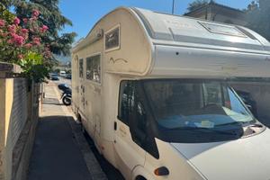 Camper mansardato 6 posti marcia 7 letti