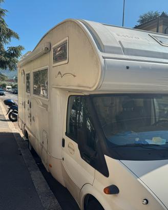 Camper mansardato 6 posti marcia 7 letti